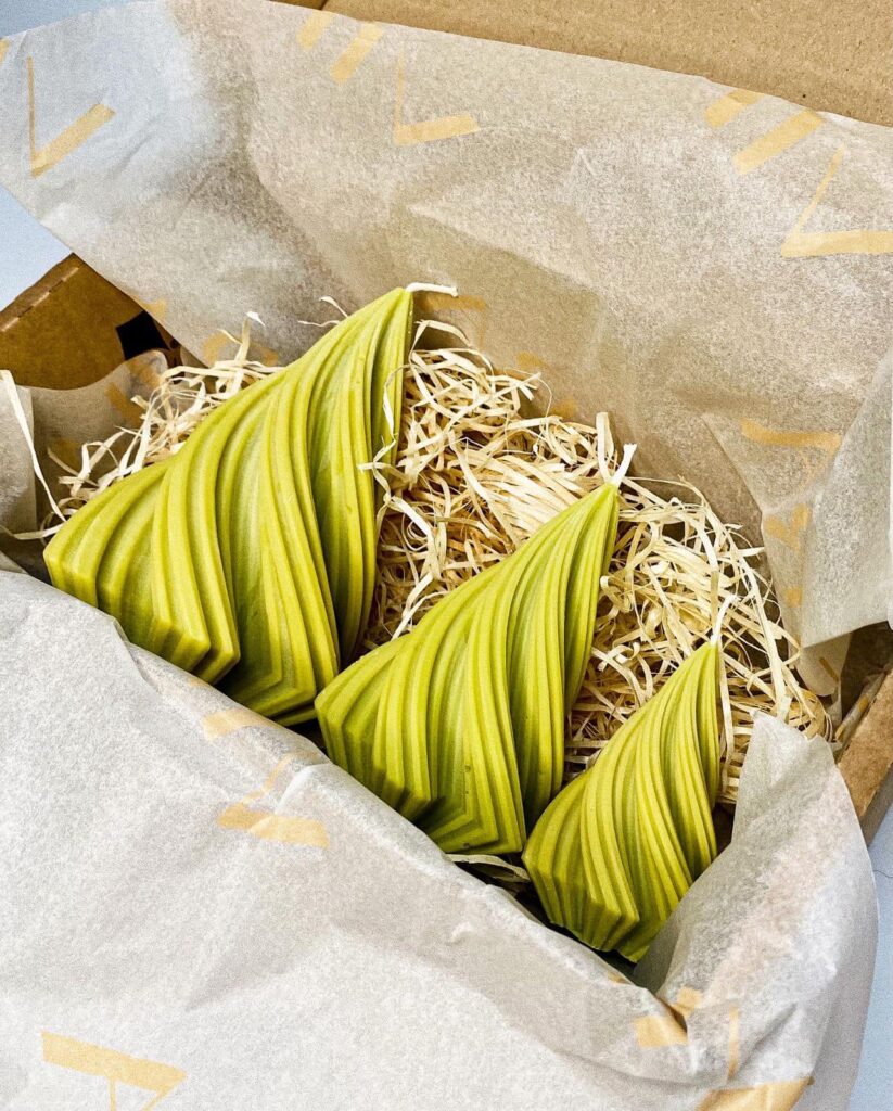 The Ukrainian friends selling stunning homemade candles after finding